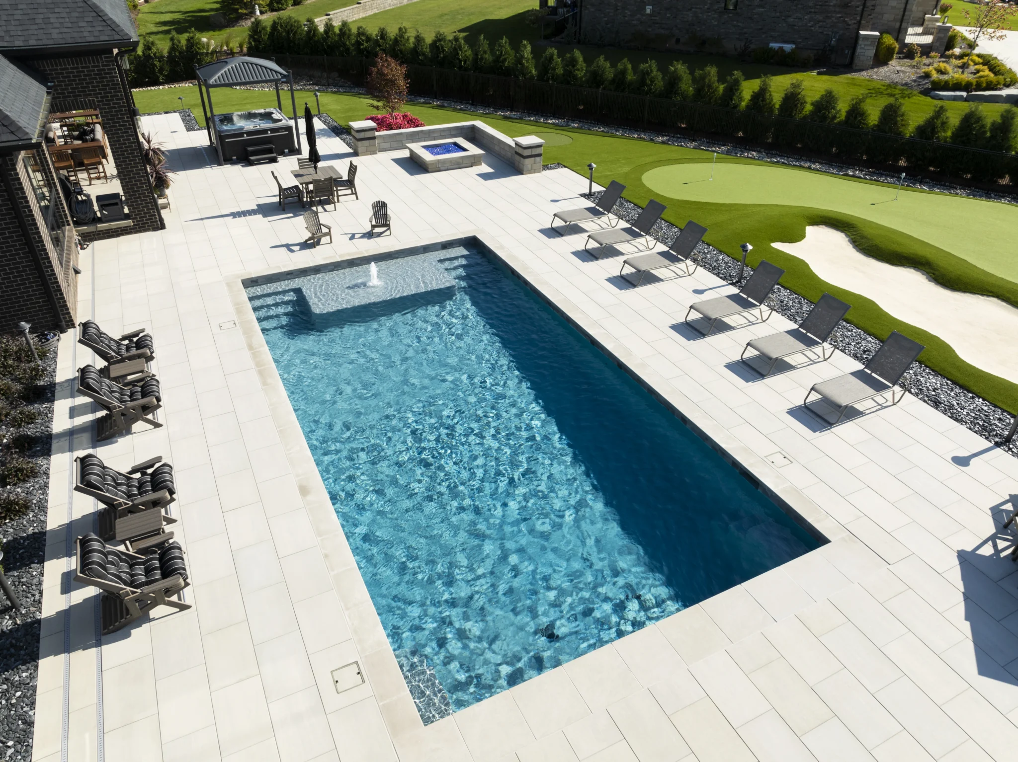 Beninati Pools – option image