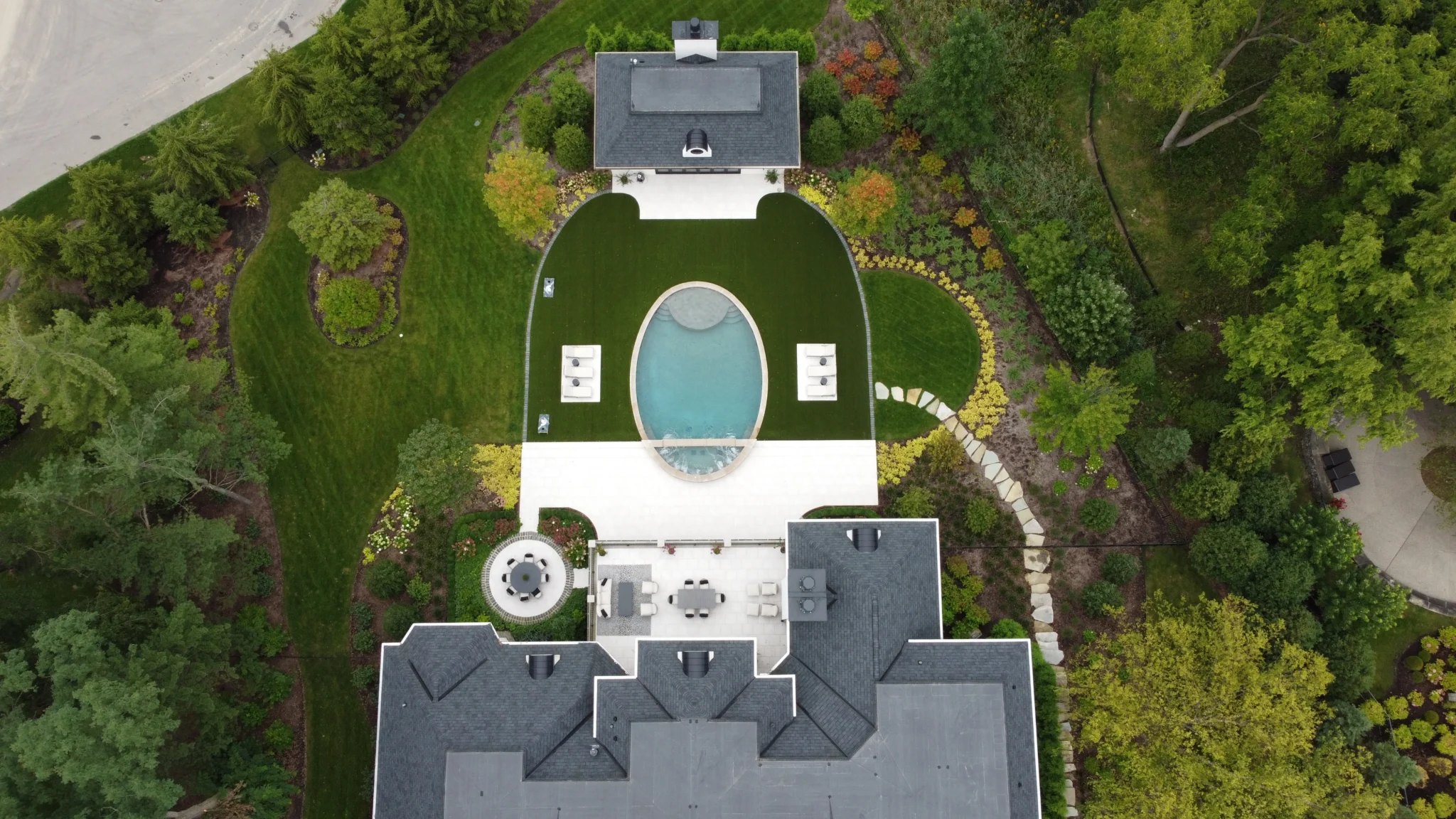 Beninati Pools – option image