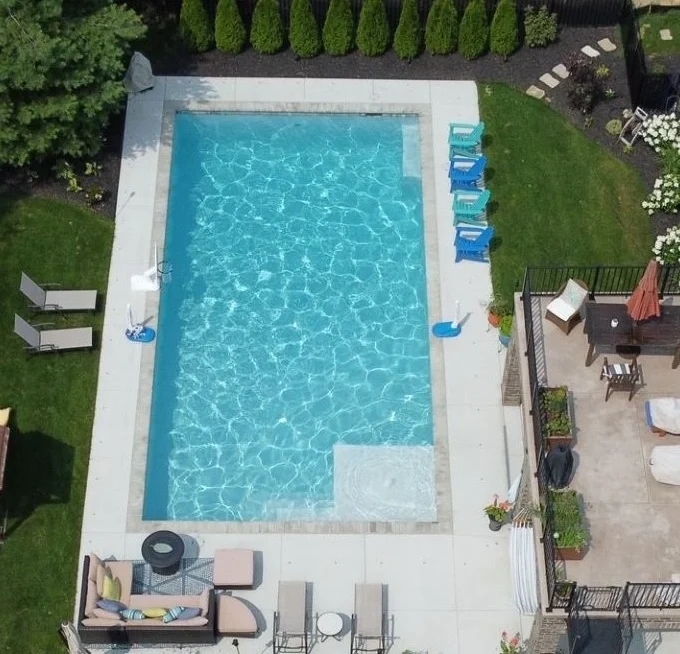 Beninati Pools – option image