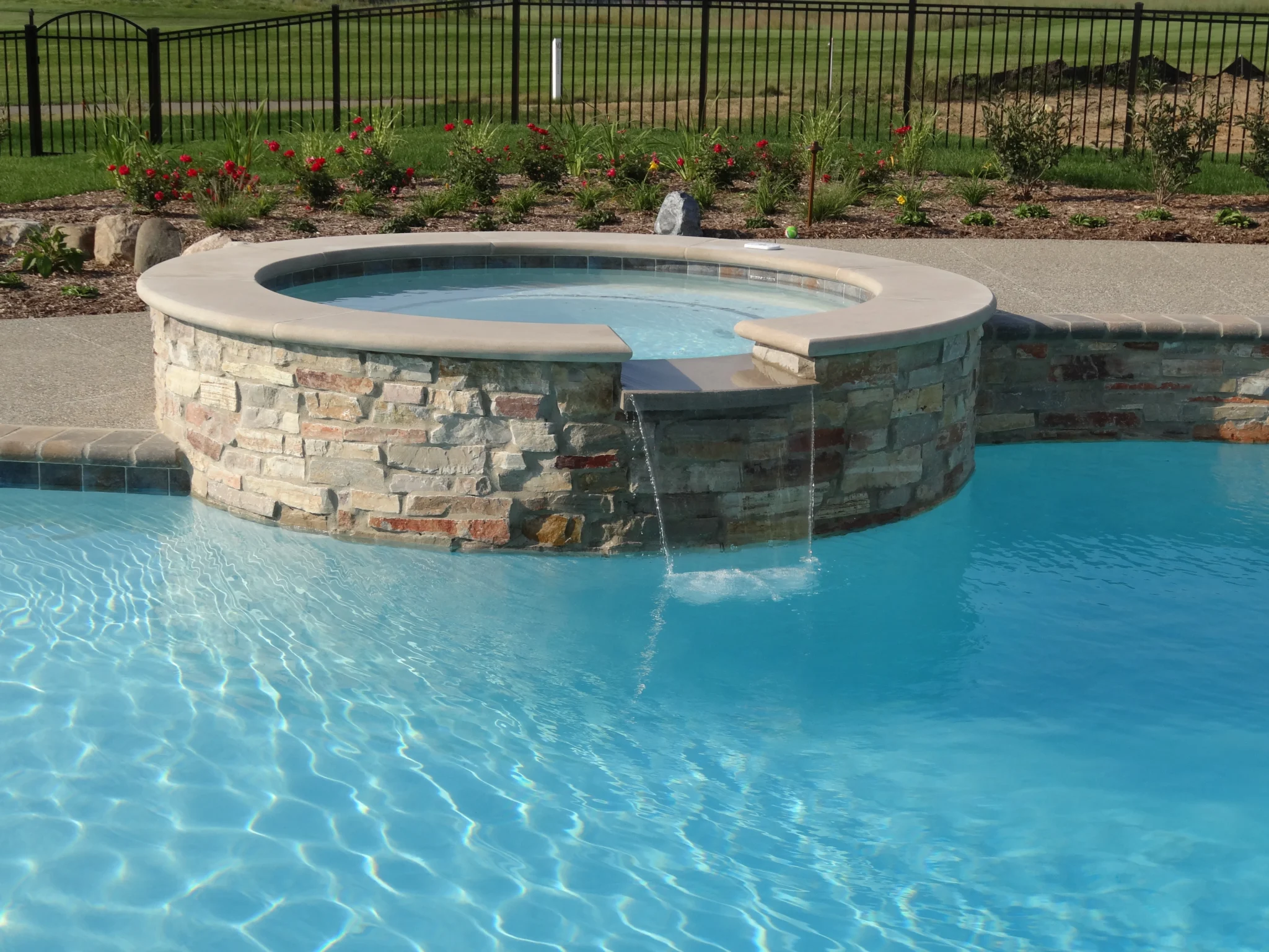 Beninati Pools – option image